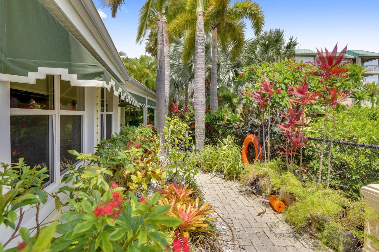 Coconut Paradise セント・ピート・ビーチ エクステリア 写真