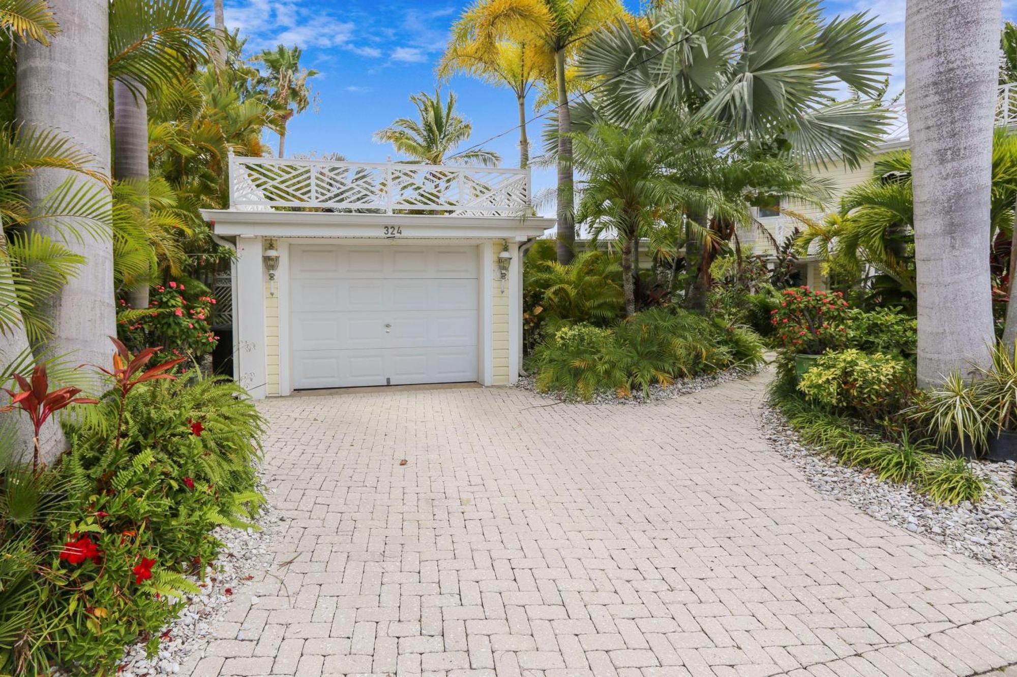 Coconut Paradise セント・ピート・ビーチ エクステリア 写真